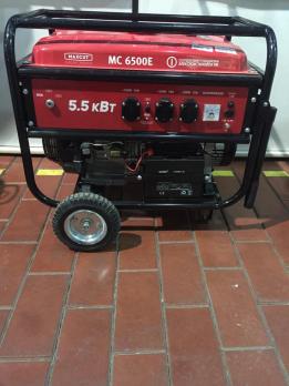 Бензиновый генератор MaxCut MC 6500Е